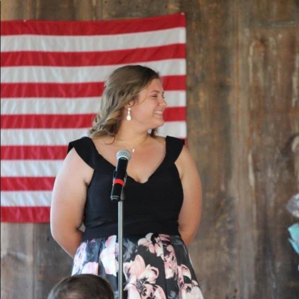 Meet your Posher, Megan